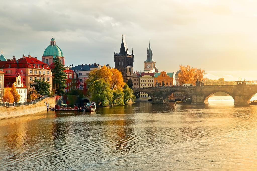 Old Town Apartments Прага Экстерьер фото