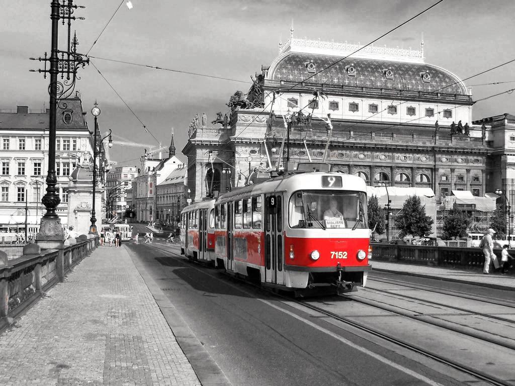 Old Town Apartments Прага Экстерьер фото